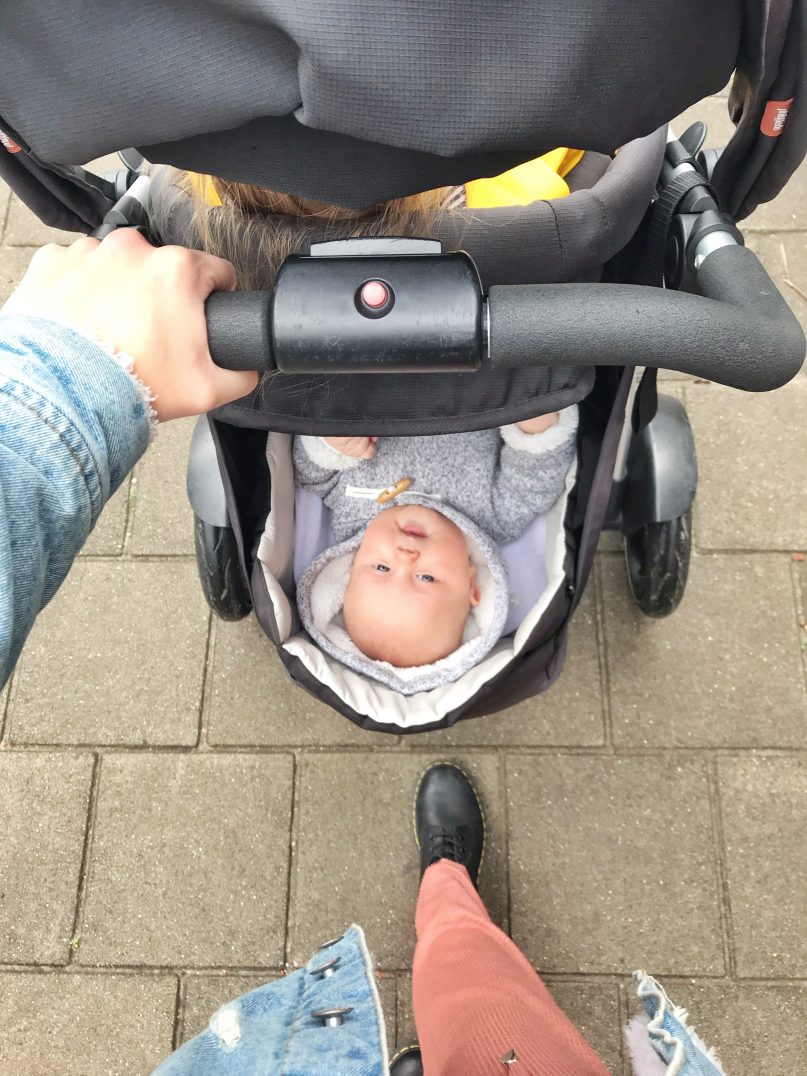Moeras Luchtpost anker Duowagen ervaring: op pad met een baby en een peuter