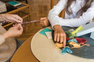 knutselen met jonge kinderen